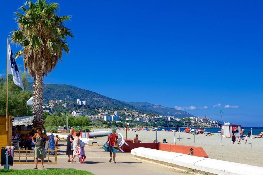 Appartement Vue Mer Avec Parking Gratuit Sur Place Bastia  Eksteriør billede